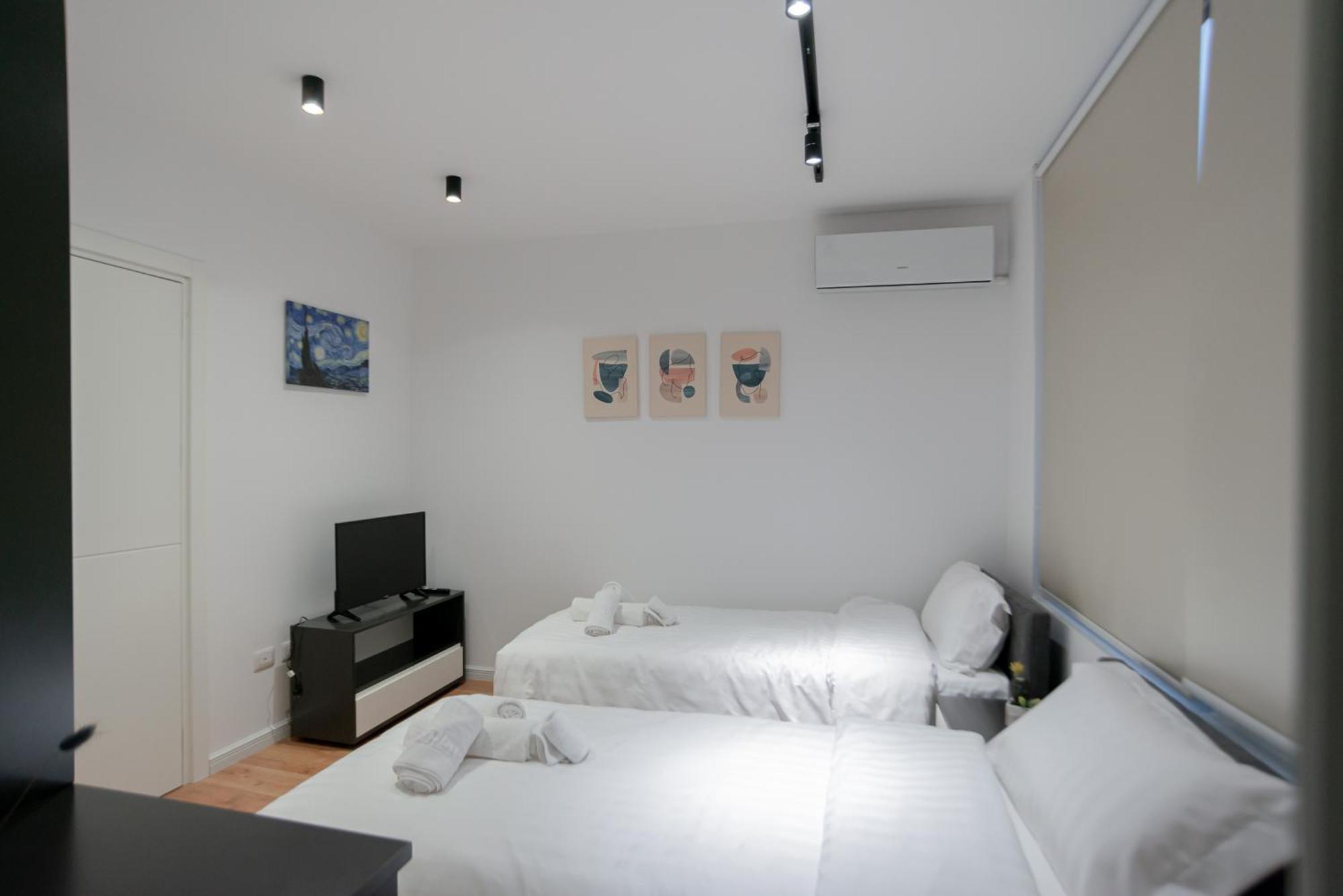 טיראנה La Gioia Apartment מראה חיצוני תמונה