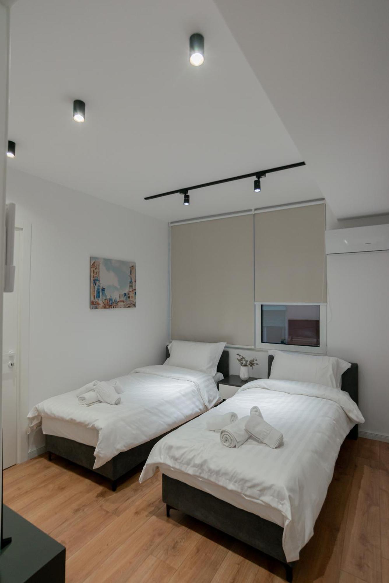 טיראנה La Gioia Apartment מראה חיצוני תמונה