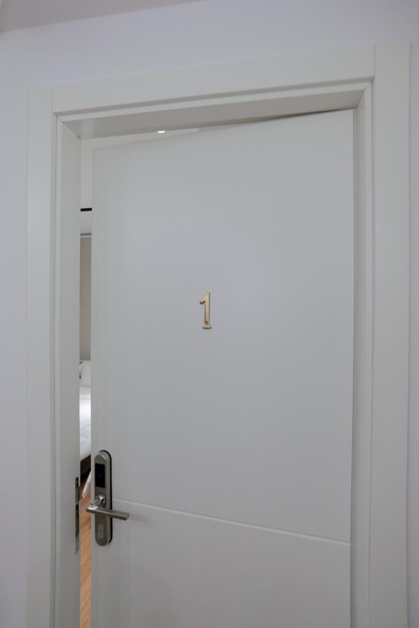 טיראנה La Gioia Apartment מראה חיצוני תמונה