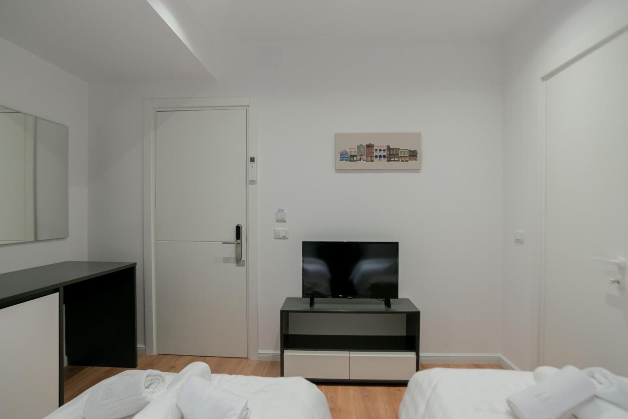 טיראנה La Gioia Apartment מראה חיצוני תמונה