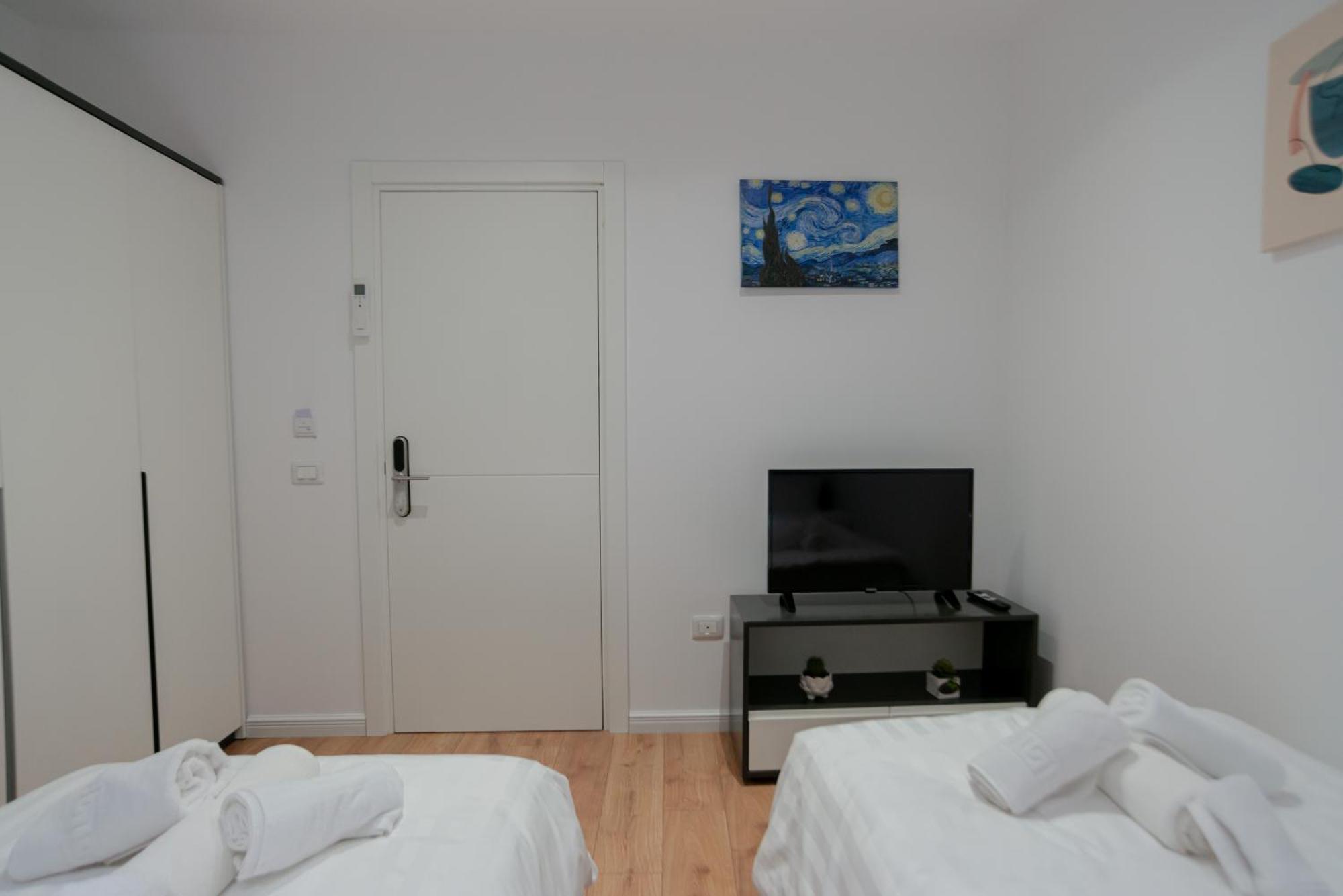 טיראנה La Gioia Apartment מראה חיצוני תמונה